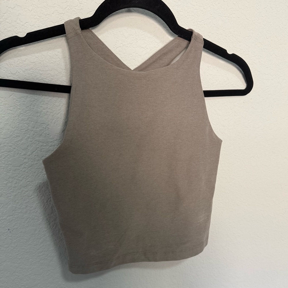 Beyond Yoga Spacedye Refocus Cropped Tank with Shelf Bra Birch Heather Beige XS - Picture 4 of 8